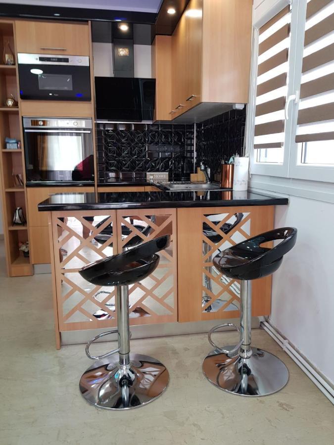 Perea 5 Star Apartment Peraia  ภายนอก รูปภาพ